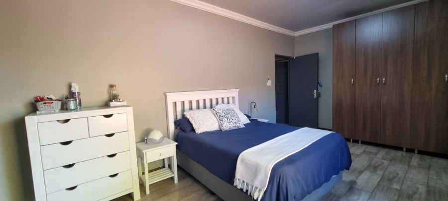 4 Bedroom Property for Sale in Monument Heights Northern Cape